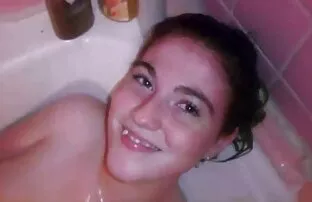 XXX گون تصاویر دختران سکس بوکر