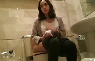 XXX هیلاری ﻿عکس سکسی دختر فیشر