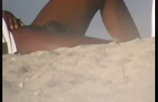 XXX لاغر در ساحل عکس کس دختران سکسی